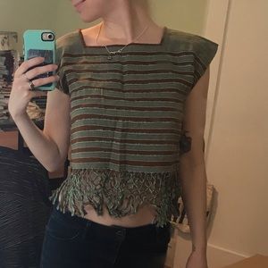Cropped fringe top